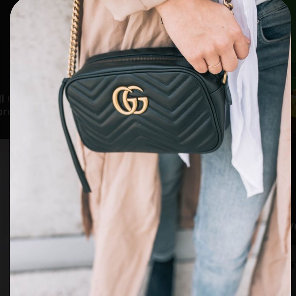 GUCCI GG Marmont small matelassé camera bag black
